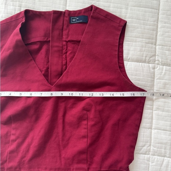 Gap burgundy winter chic sleeveless dress, size 8 - Picture 5 of 9